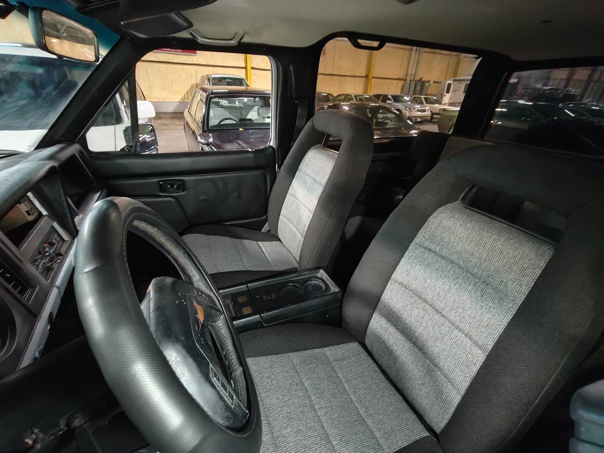 Ford-bronco-ii-1988-grey-38