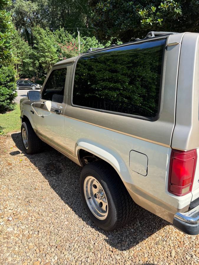 Ford-bronco-ii-1990-white-2