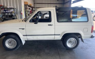 Ford-bronco-ii-1991-white-1