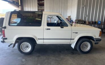 Ford-bronco-ii-1991-white-3