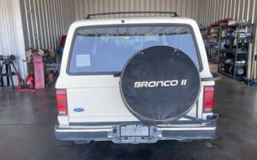 Ford-bronco-ii-1991-white
