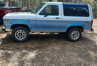 Ford-bronco-ii-4x4-1988-blue-3