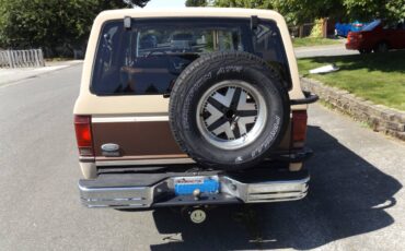 Ford-bronco-ii-xl-1984-custom-4