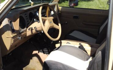 Ford-bronco-ii-xl-1984-custom-7