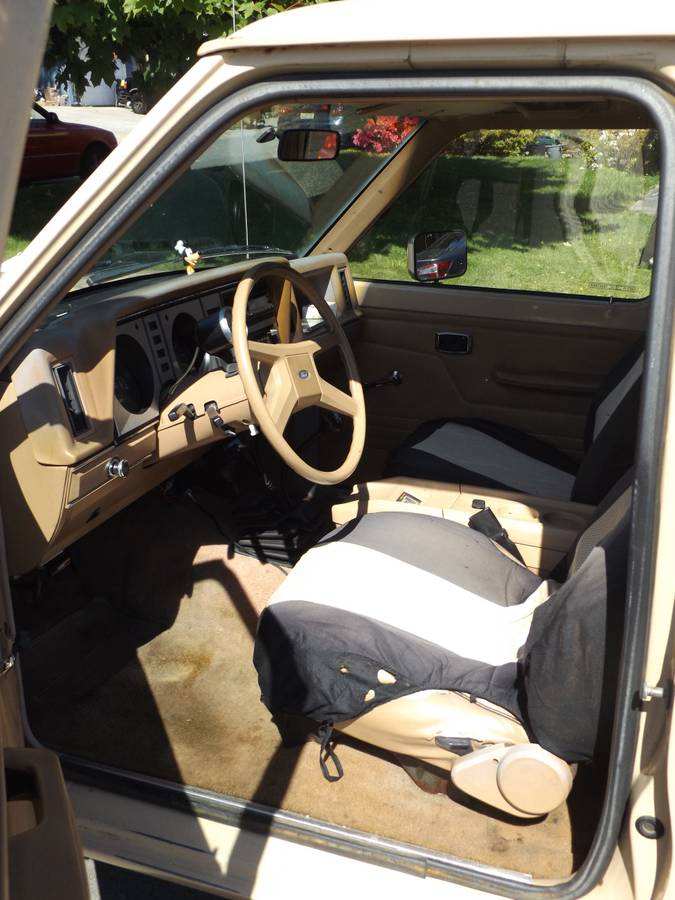 Ford-bronco-ii-xl-1984-custom-7