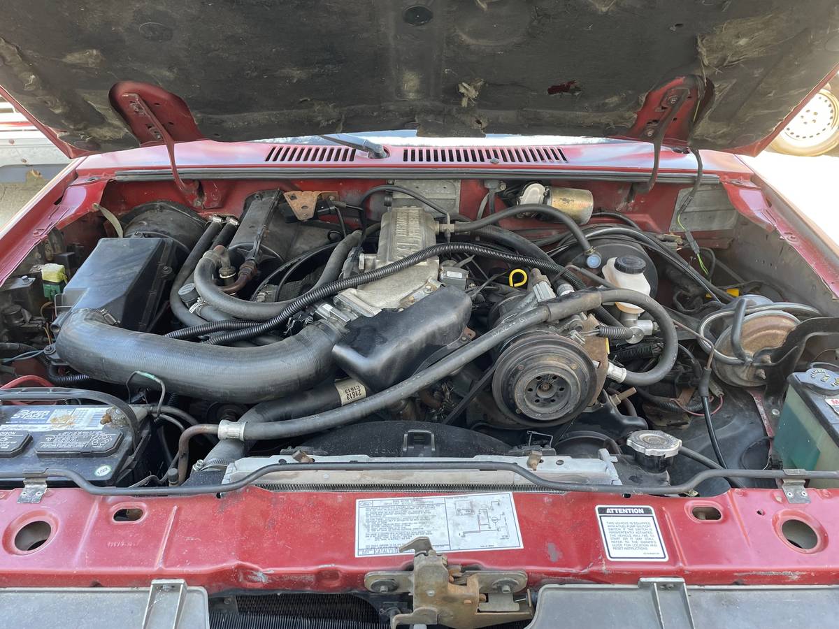 Ford-bronco-ii-xl-1987-red-11