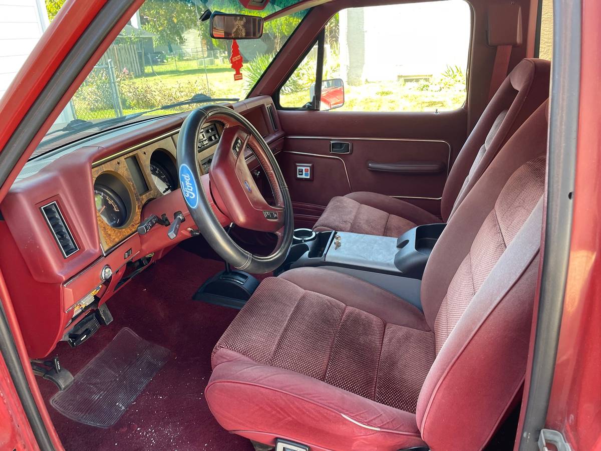 Ford-bronco-ii-xl-1987-red-6