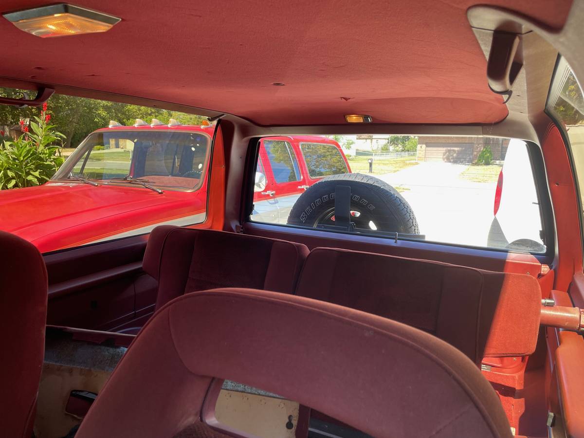 Ford-bronco-ii-xl-1987-red-9