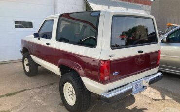 Ford-bronco-ll-1989-white
