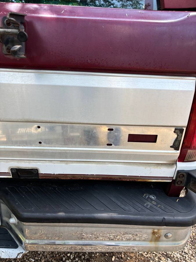 Ford-bronco-sport-1993-red-16