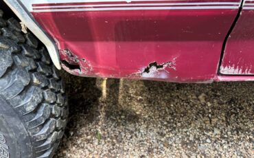 Ford-bronco-sport-1993-red-2