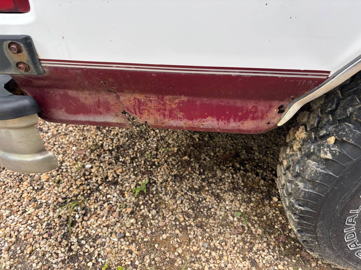 Ford-bronco-sport-1993-red-8