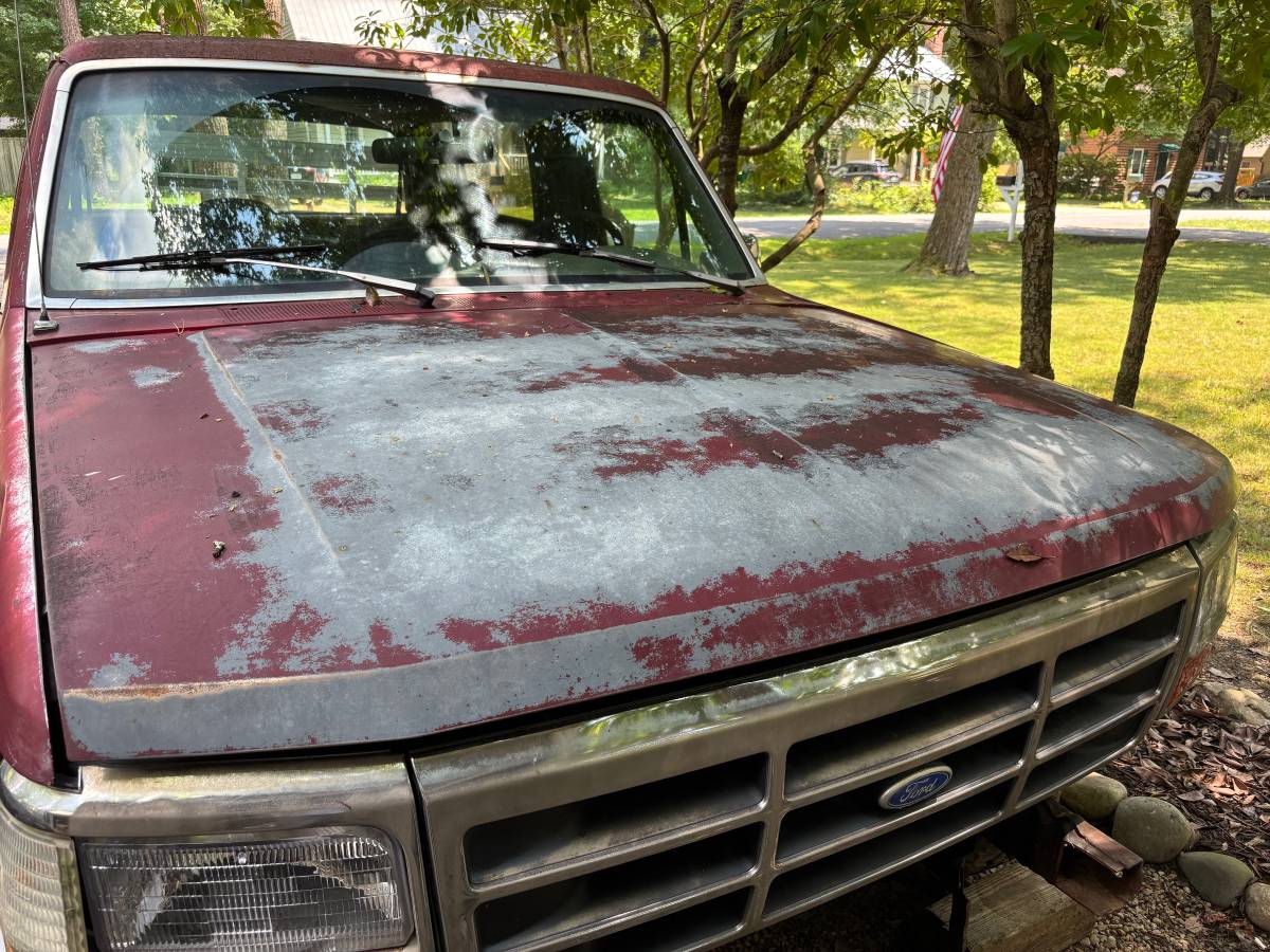 Ford-bronco-sport-1993-red-9