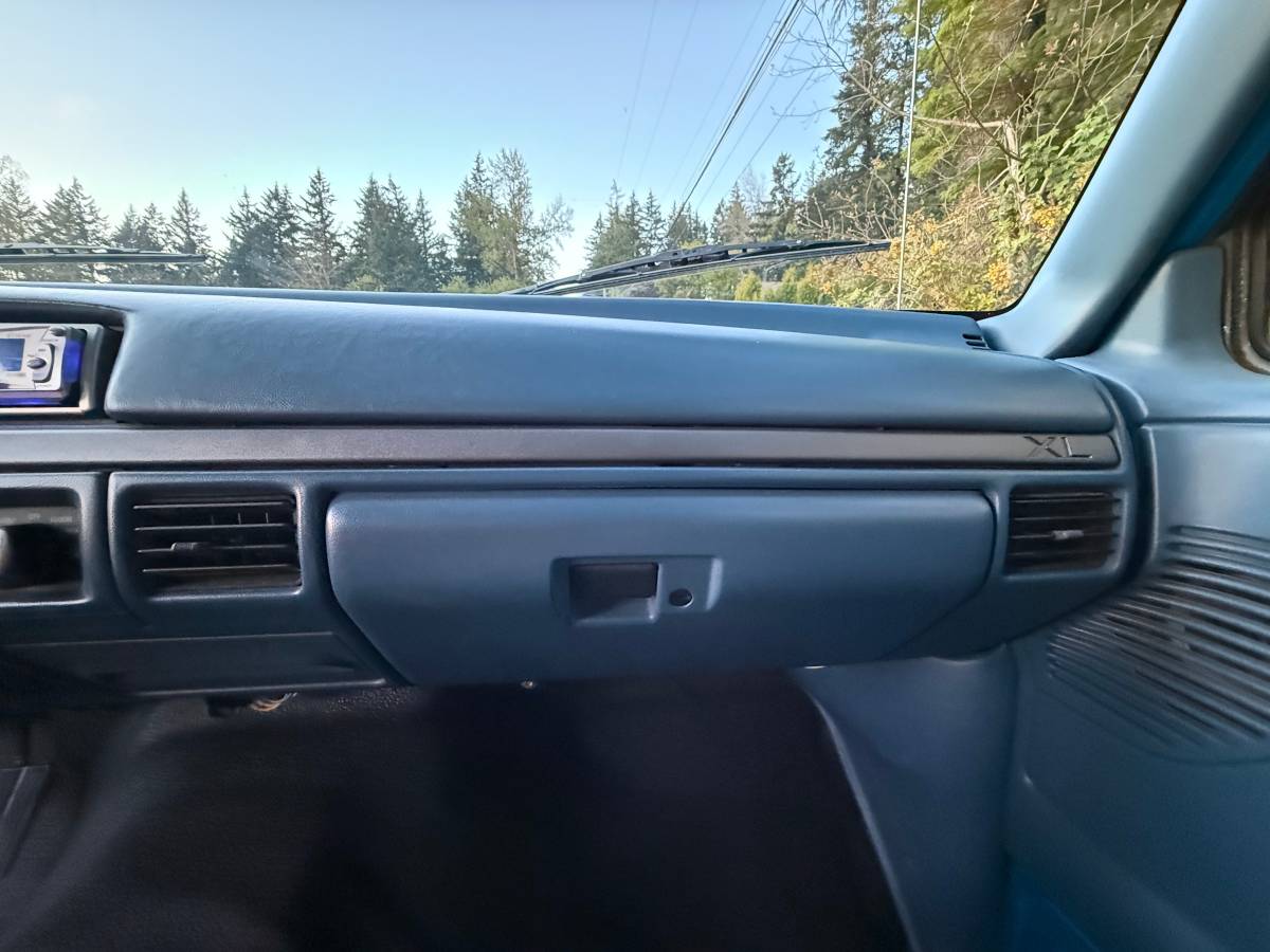 Ford-bronco-xl-convertible-1995-blue-19