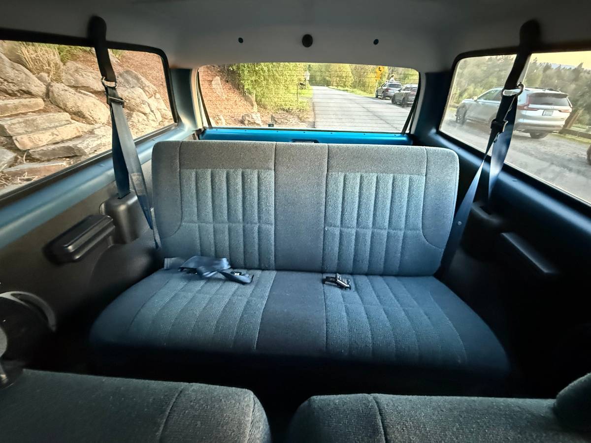 Ford-bronco-xl-convertible-1995-blue-21