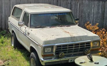 Ford-bronco-xlt-1979-white-1