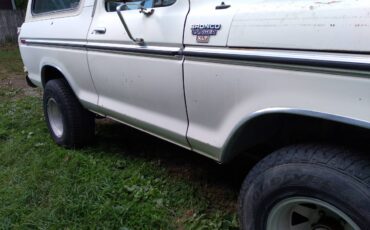 Ford-bronco-xlt-1979-white-5