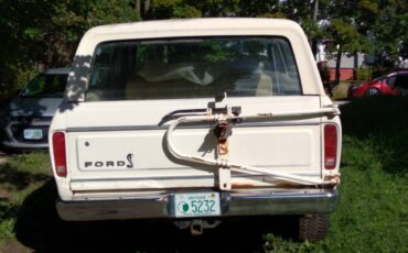 Ford-bronco-xlt-1979-white-8