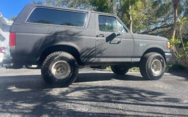 Ford-bronco-xlt-1989-grey-2
