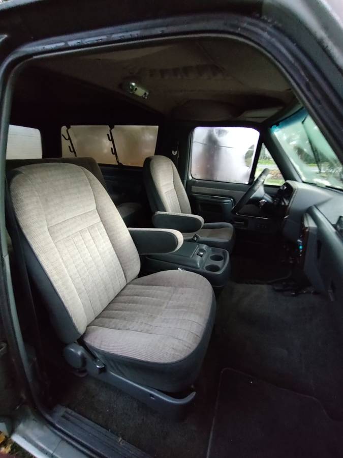 Ford-bronco-xlt-1989-grey-4