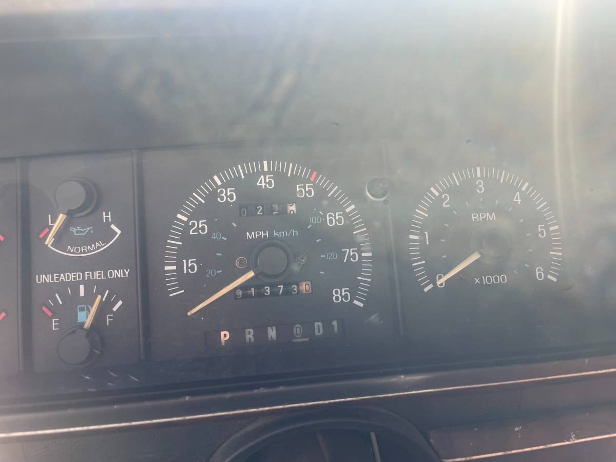 Ford-bronco-xlt-1989-grey-5