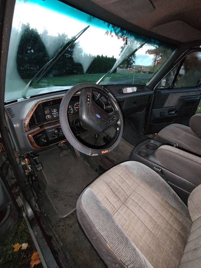 Ford-bronco-xlt-1989-grey-7