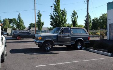 Ford-bronco-xlt-1989-grey-8