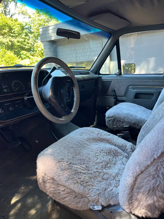 Ford-bronco-xlt-1990-blue-12