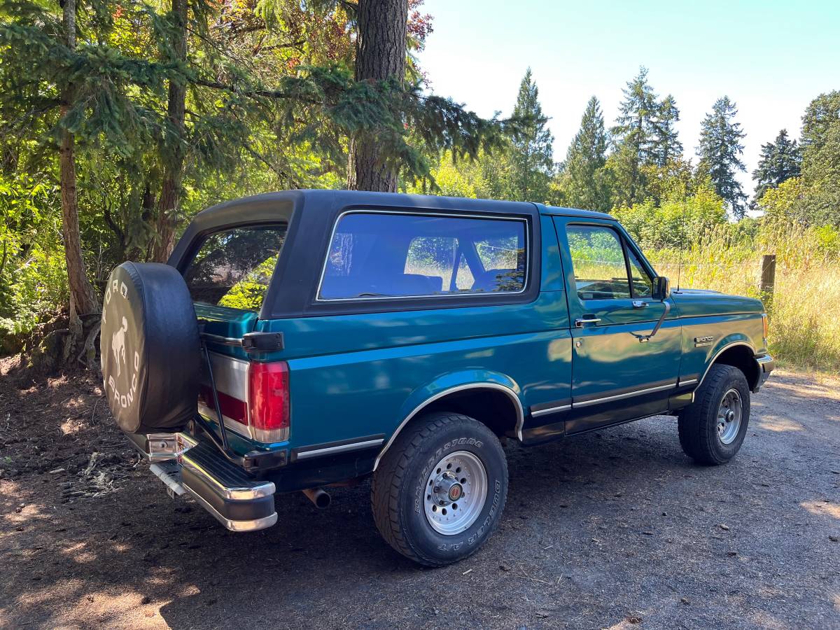 Ford-bronco-xlt-1990-blue-2