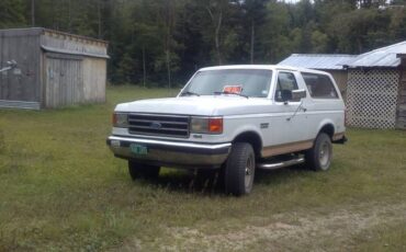 Ford-bronco-xlt-1991-white-1