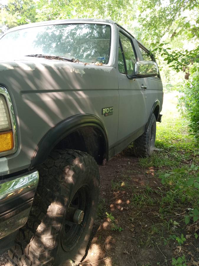 Ford-bronco-xlt-1993-6