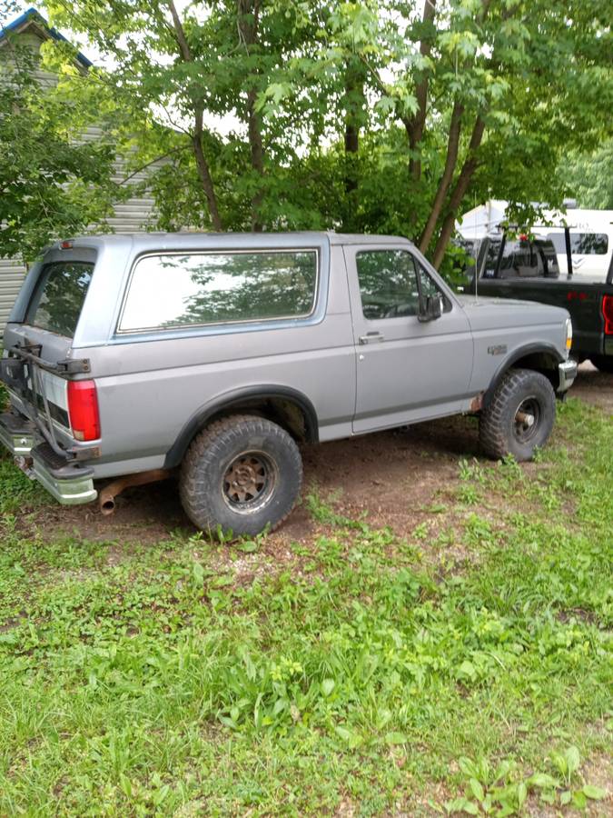 Ford-bronco-xlt-1993-9