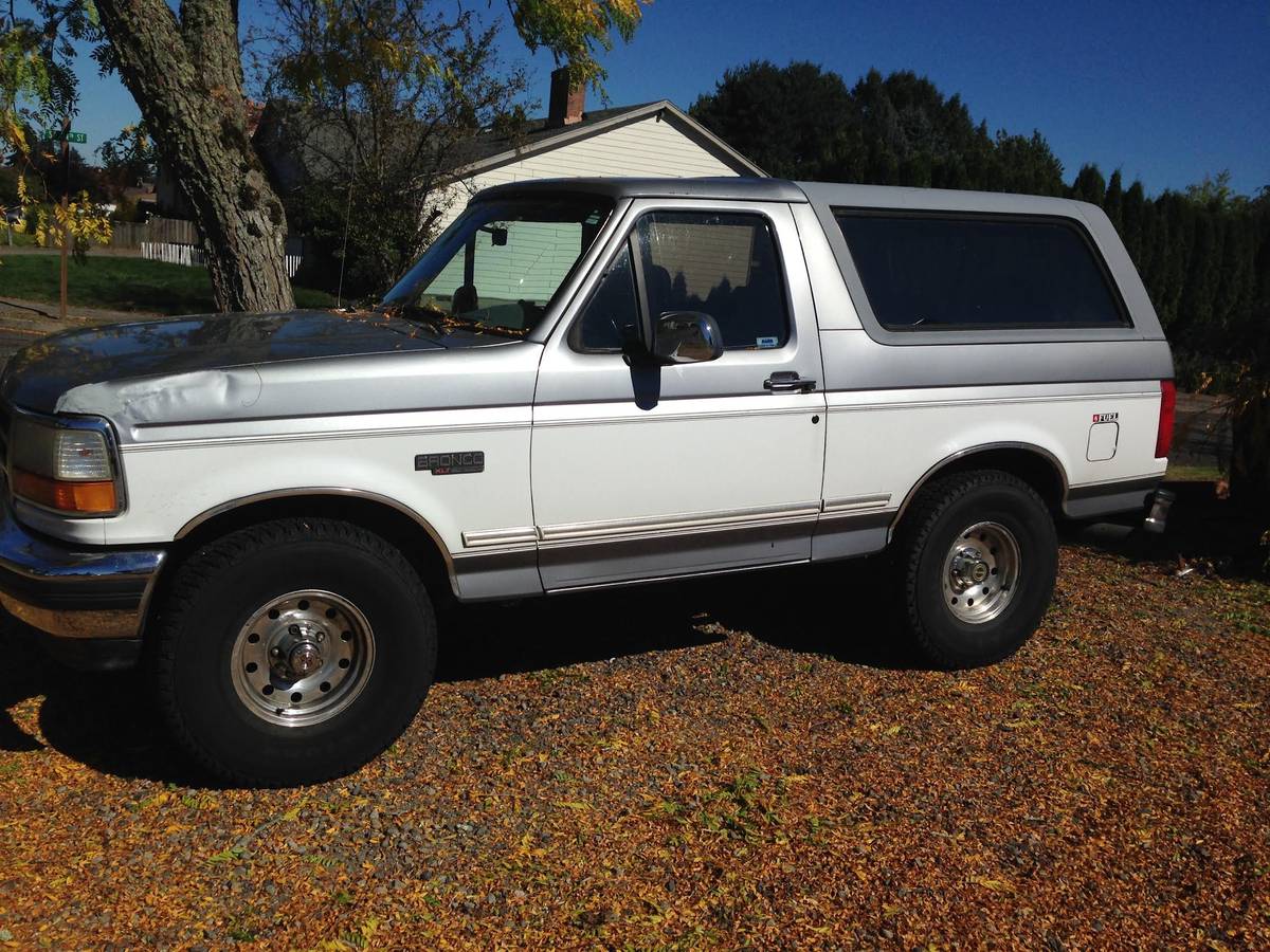 Ford-bronco-xlt-1995