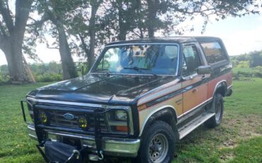 Ford-bronco-xlt-4x4-1983-black-5
