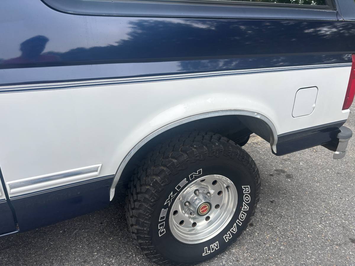 Ford-bronco-xlt-4x4-1994-blue-10