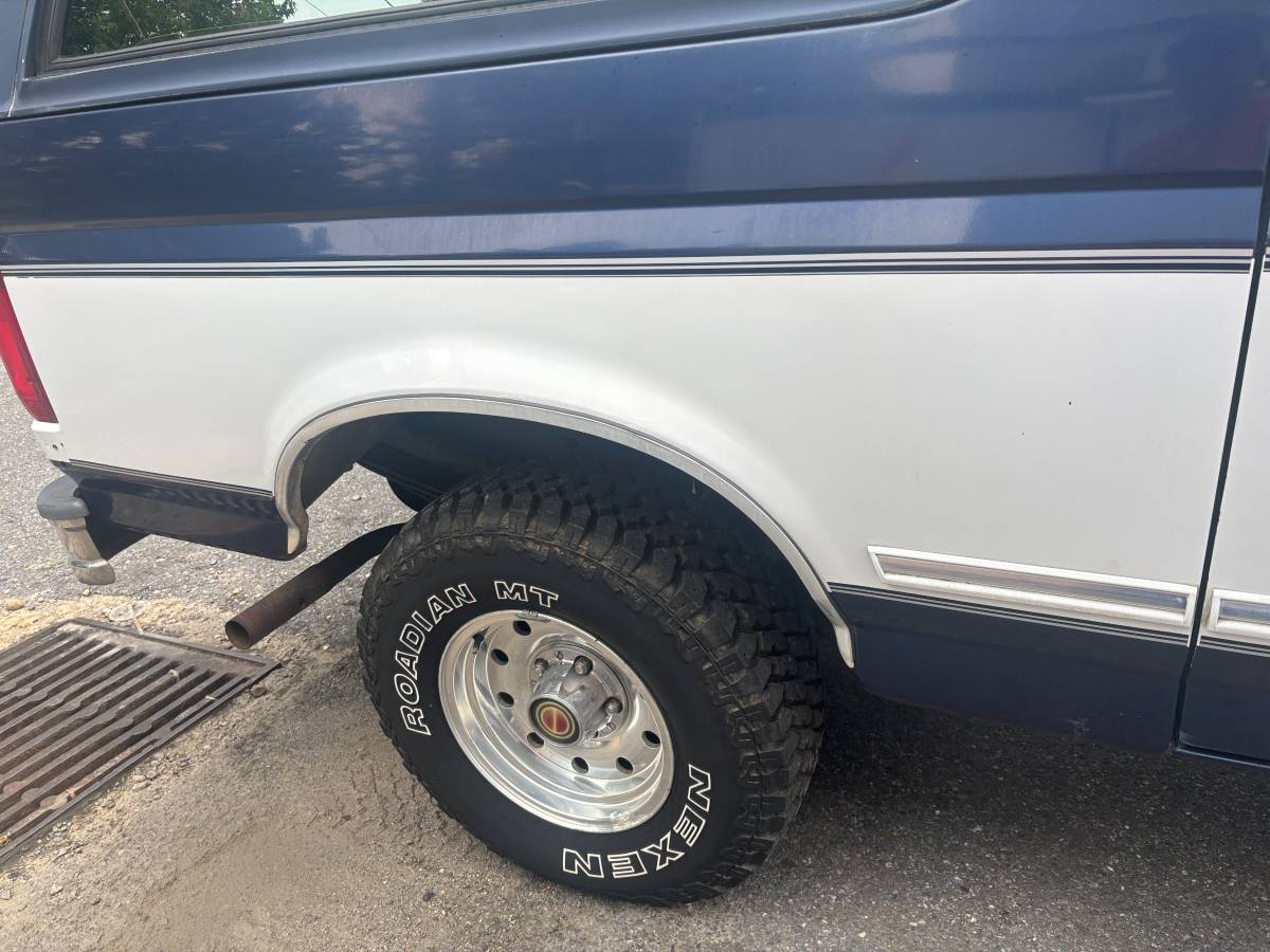 Ford-bronco-xlt-4x4-1994-blue-11