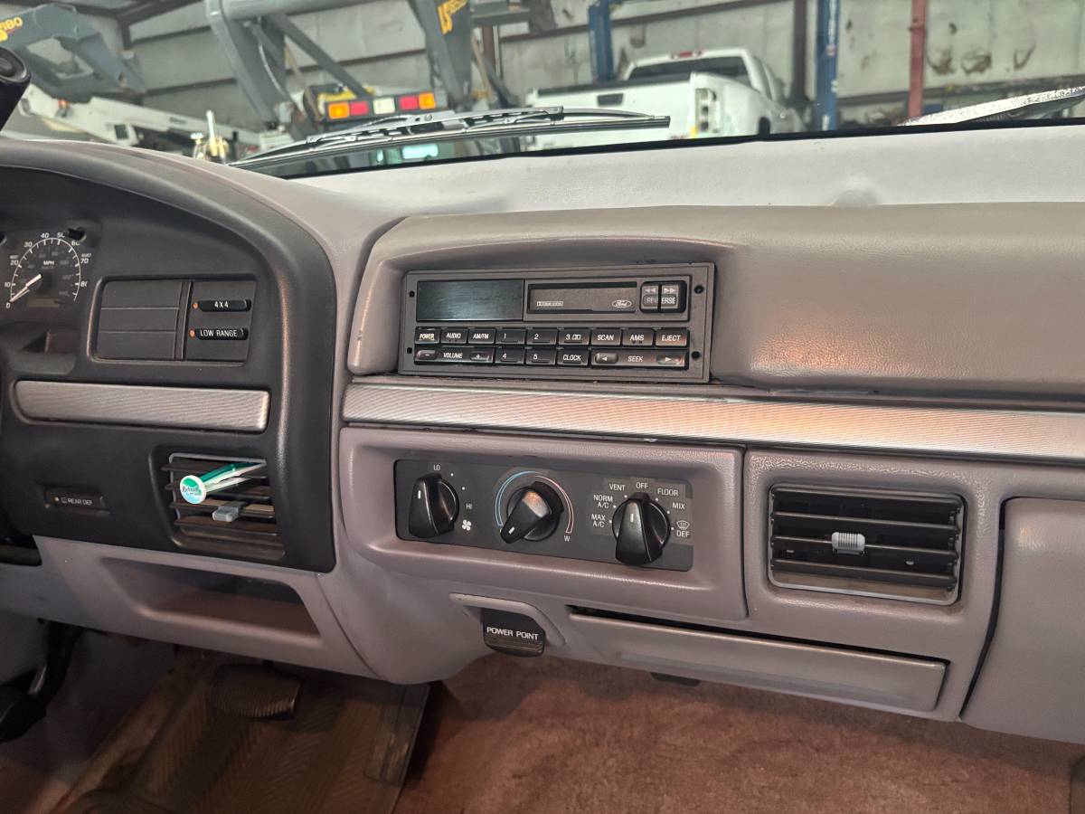 Ford-bronco-xlt-4x4-1994-blue-3