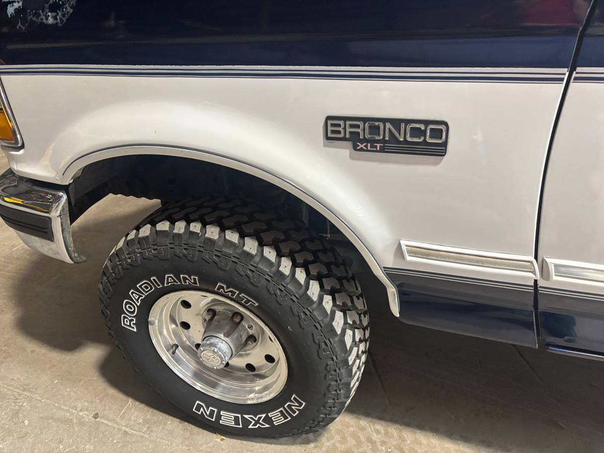 Ford-bronco-xlt-4x4-1994-blue-9