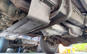 Ford-bronco-xlt-5.0-1994-red-19