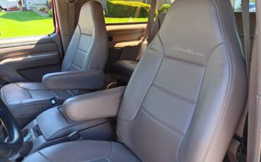 Ford-bronco-xlt-5.0-eddie-bauer-1994-red-10