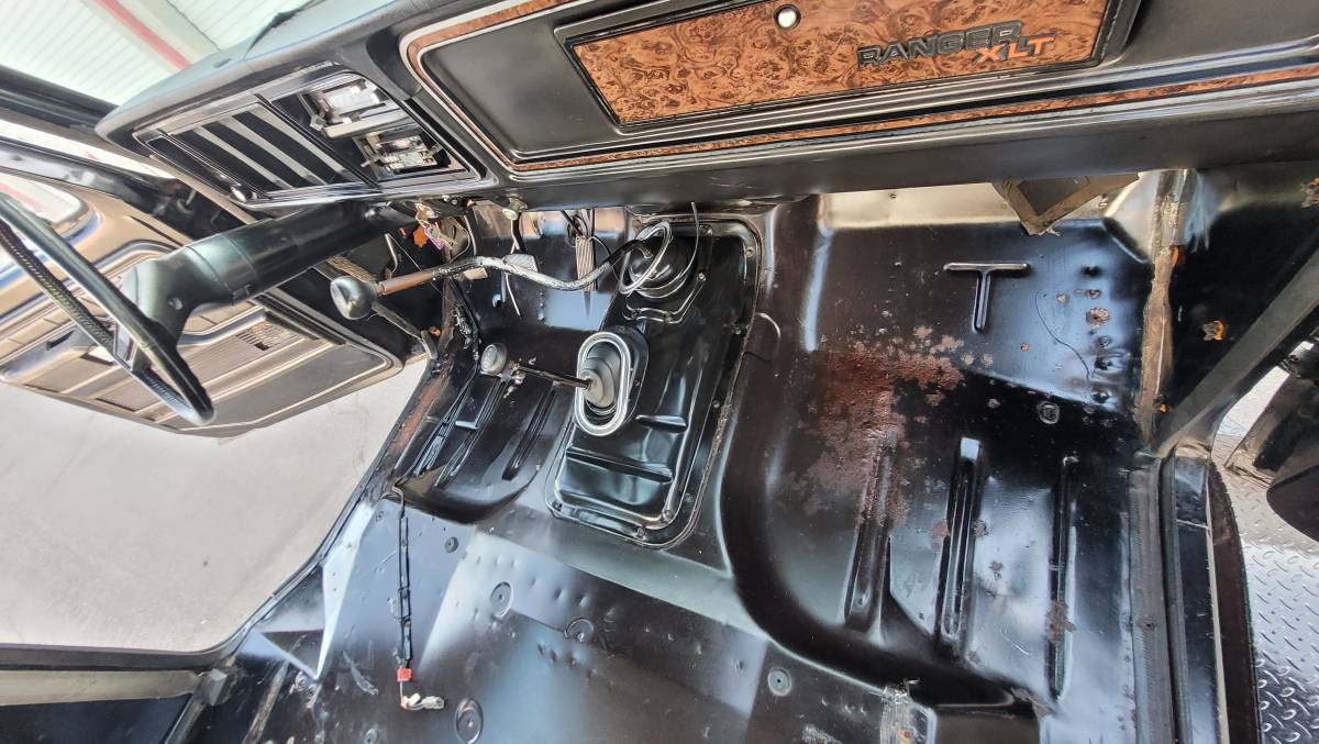 Ford-bronco-xlt-ranger-1979-15