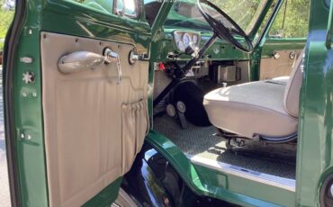 Ford-c600-1955-green-11
