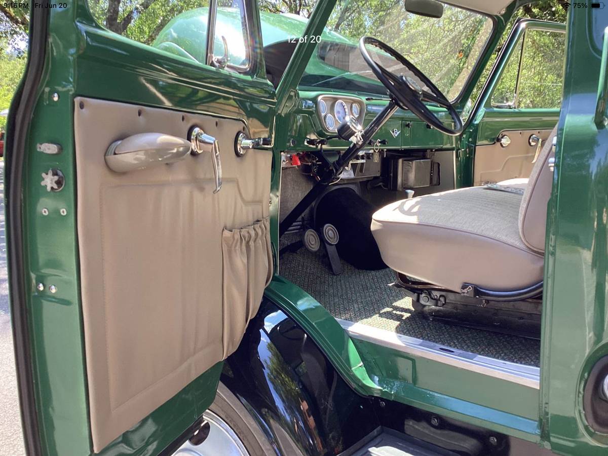 Ford-c600-1955-green-11