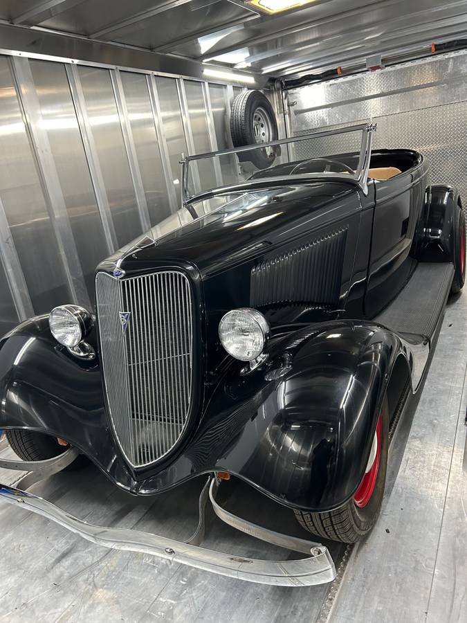 Ford-cabriolet-1934-black-1