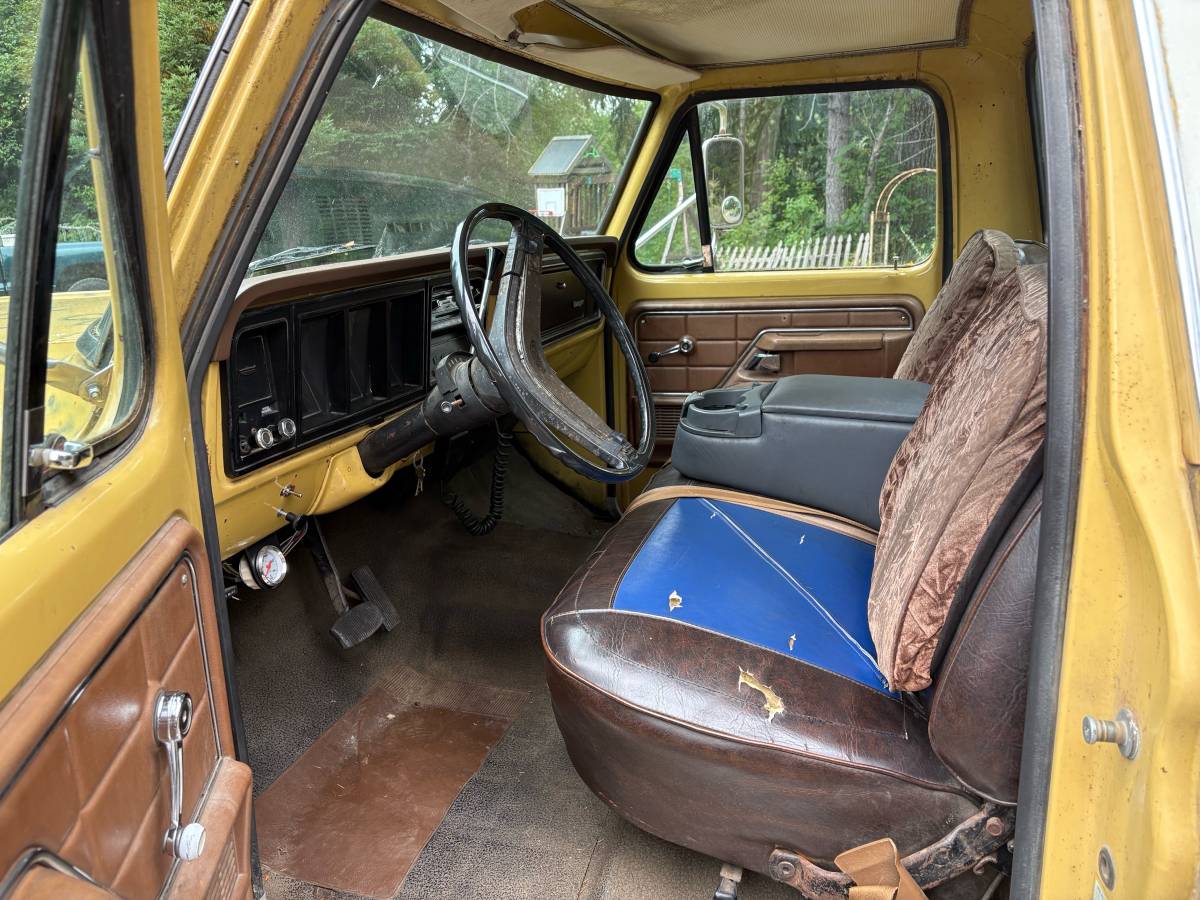 Ford-camper-special-1973-custom-5