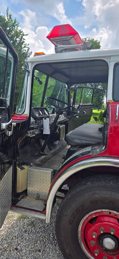 Ford-chassis-cab-diesel-1984-5