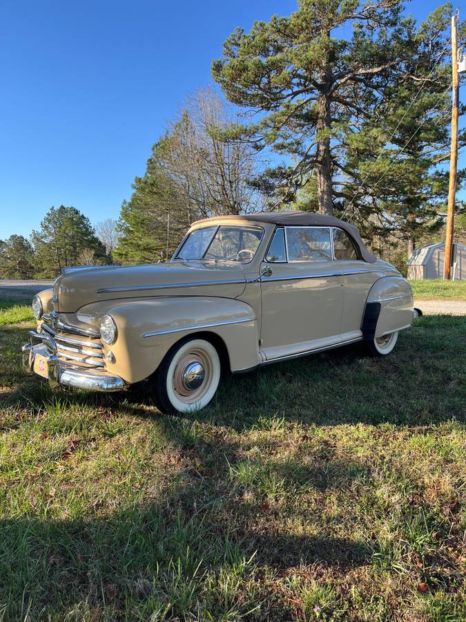 Ford-convertible-1948-yellow-4