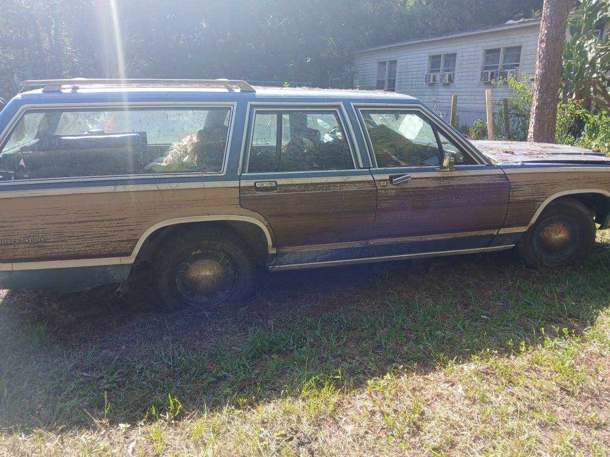 Ford-country-squire-1986-1
