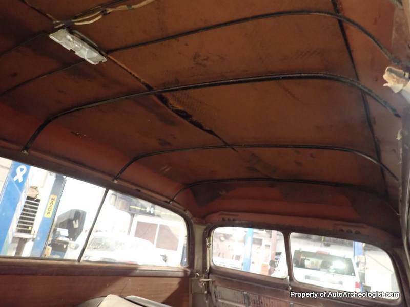 Ford-country-squire-wagon-1951-black-10