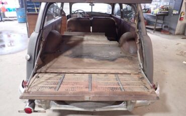 Ford-country-squire-wagon-1951-black-12